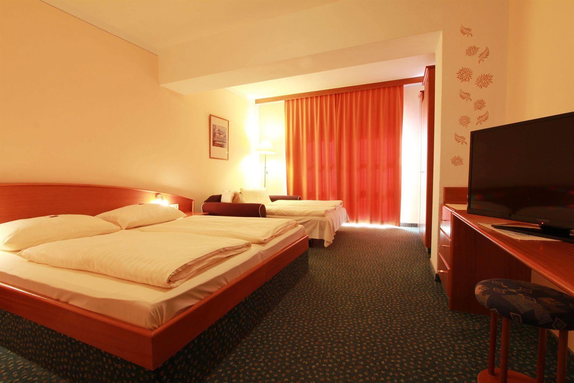 Vitalhotel Krainz Loipersdorf bei Fuerstenfeld
